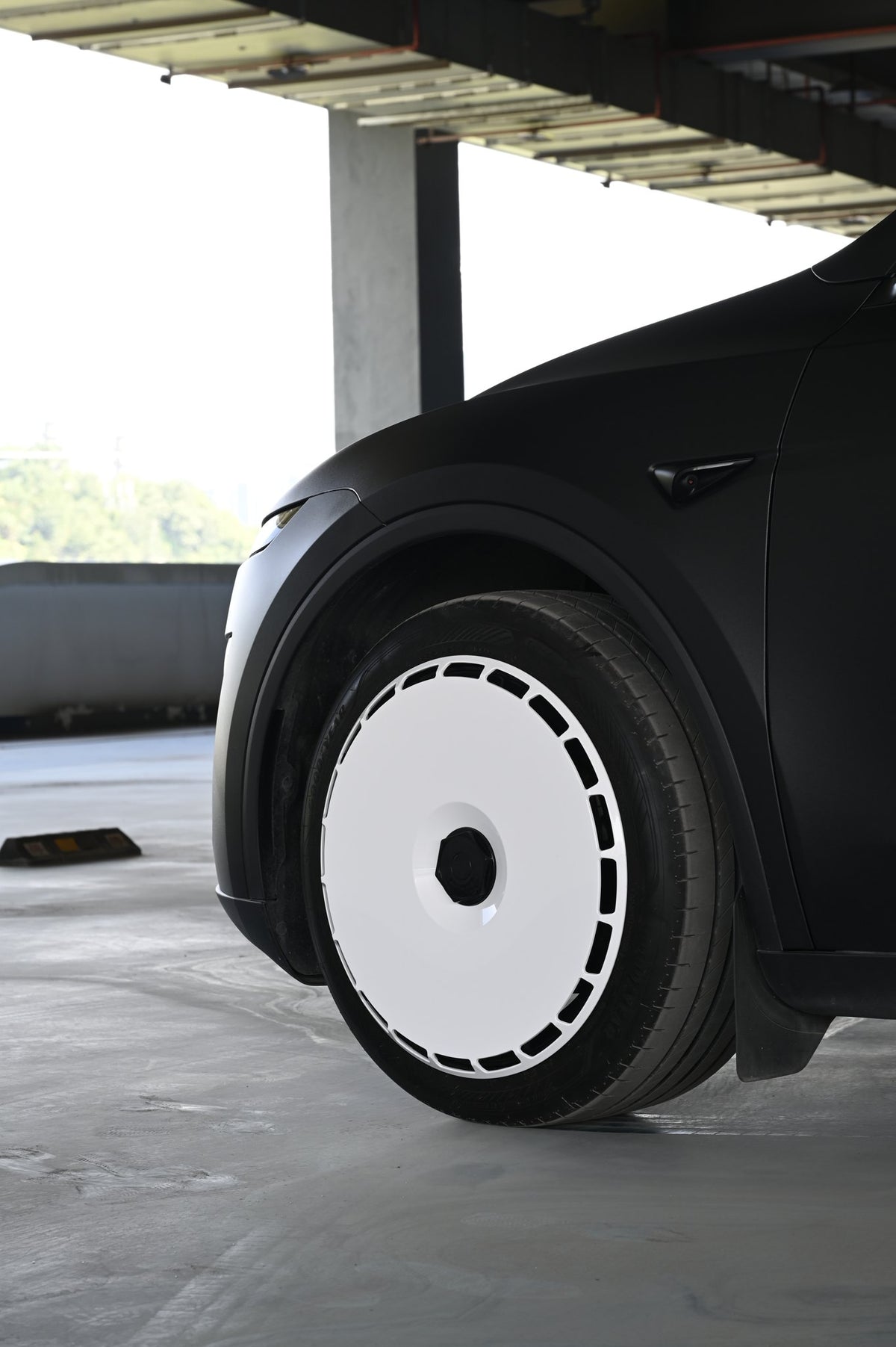 Pure White wheel covers — real-world photo