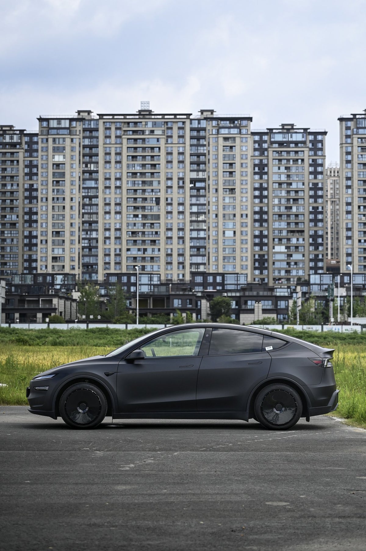 Pure Black wheel covers — real-world photo