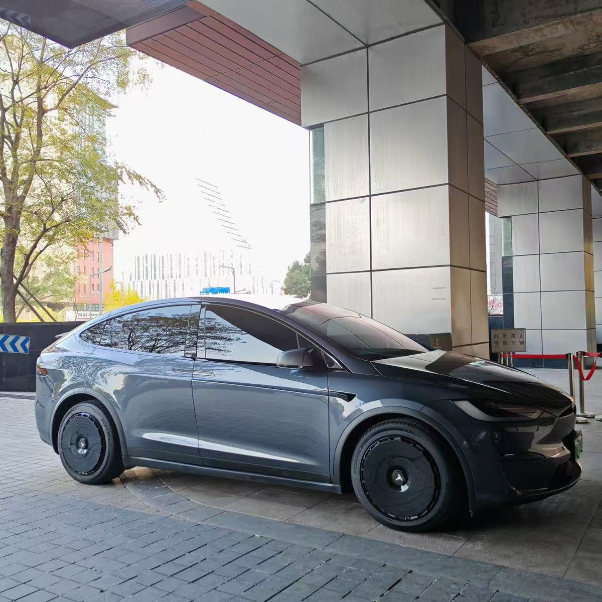 Pure Black wheel covers — real-world photo