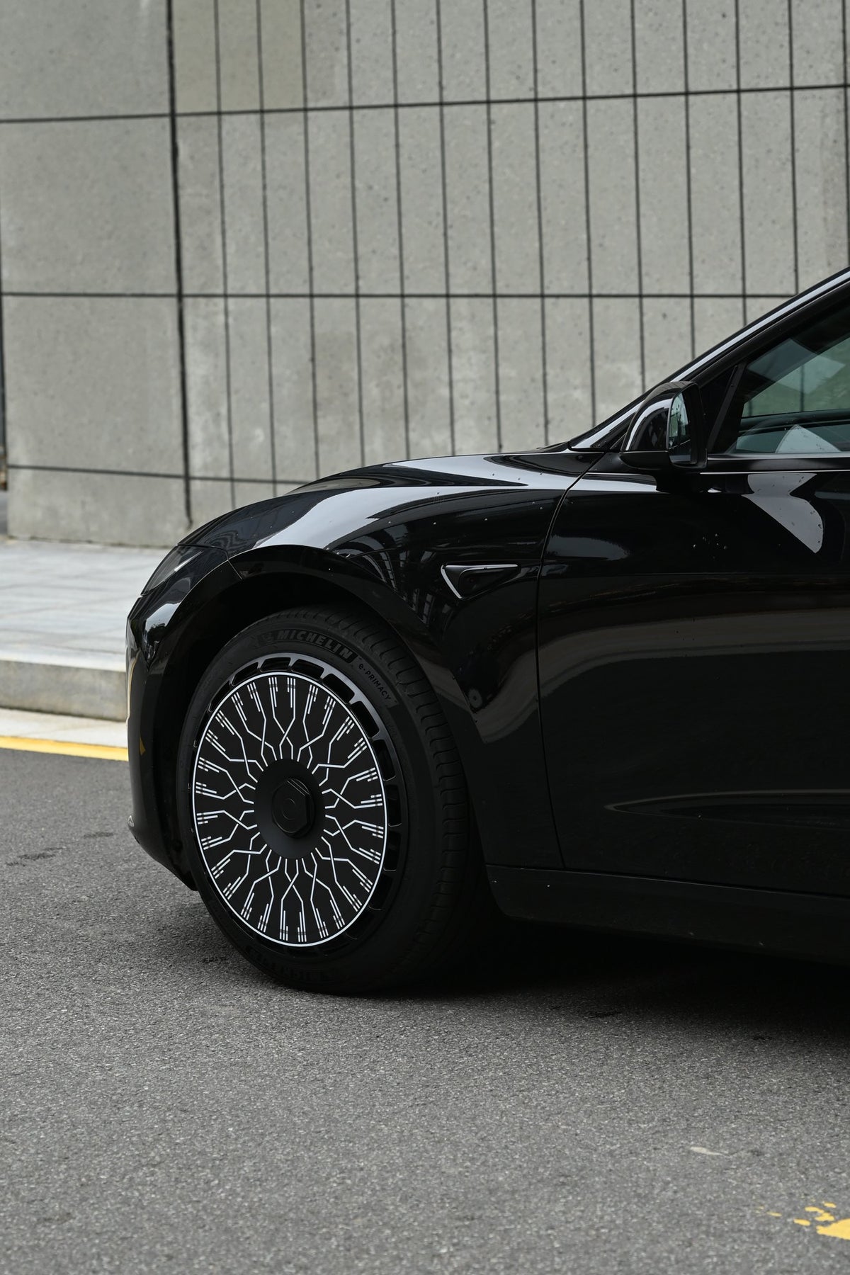 Scribble wheel covers — real-world photo