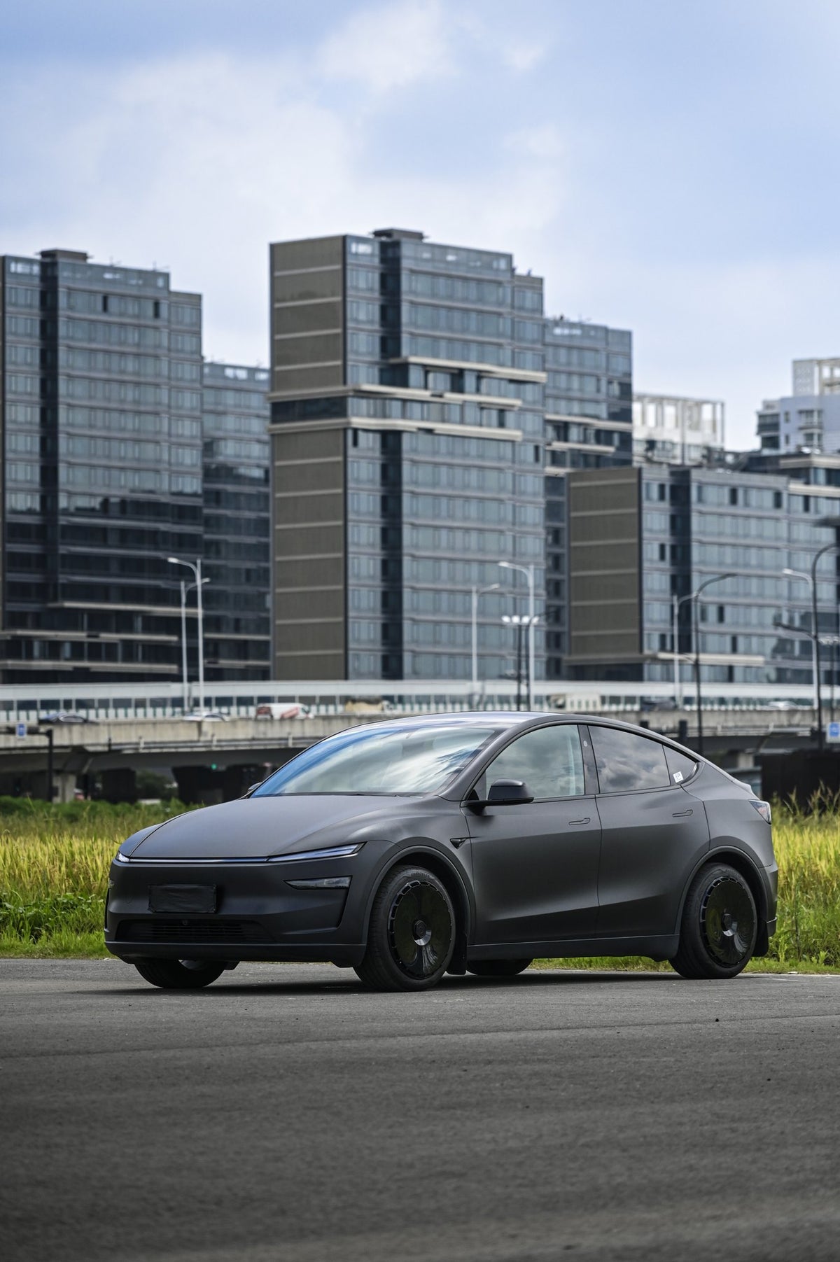 Pure Black wheel covers — real-world photo