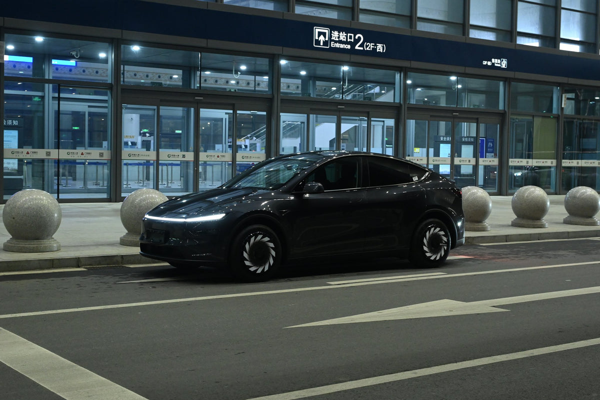 Propeller wheel covers — real-world photo