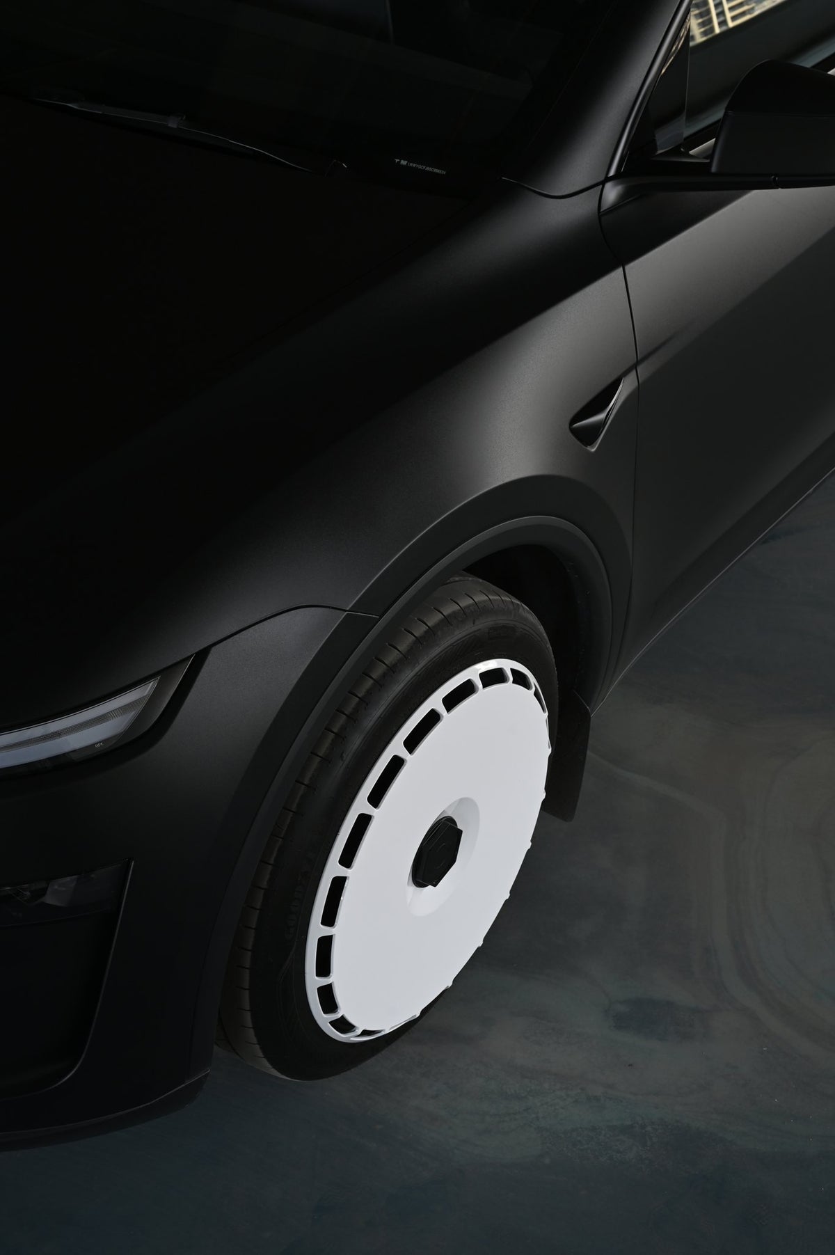 Pure White wheel covers — real-world photo