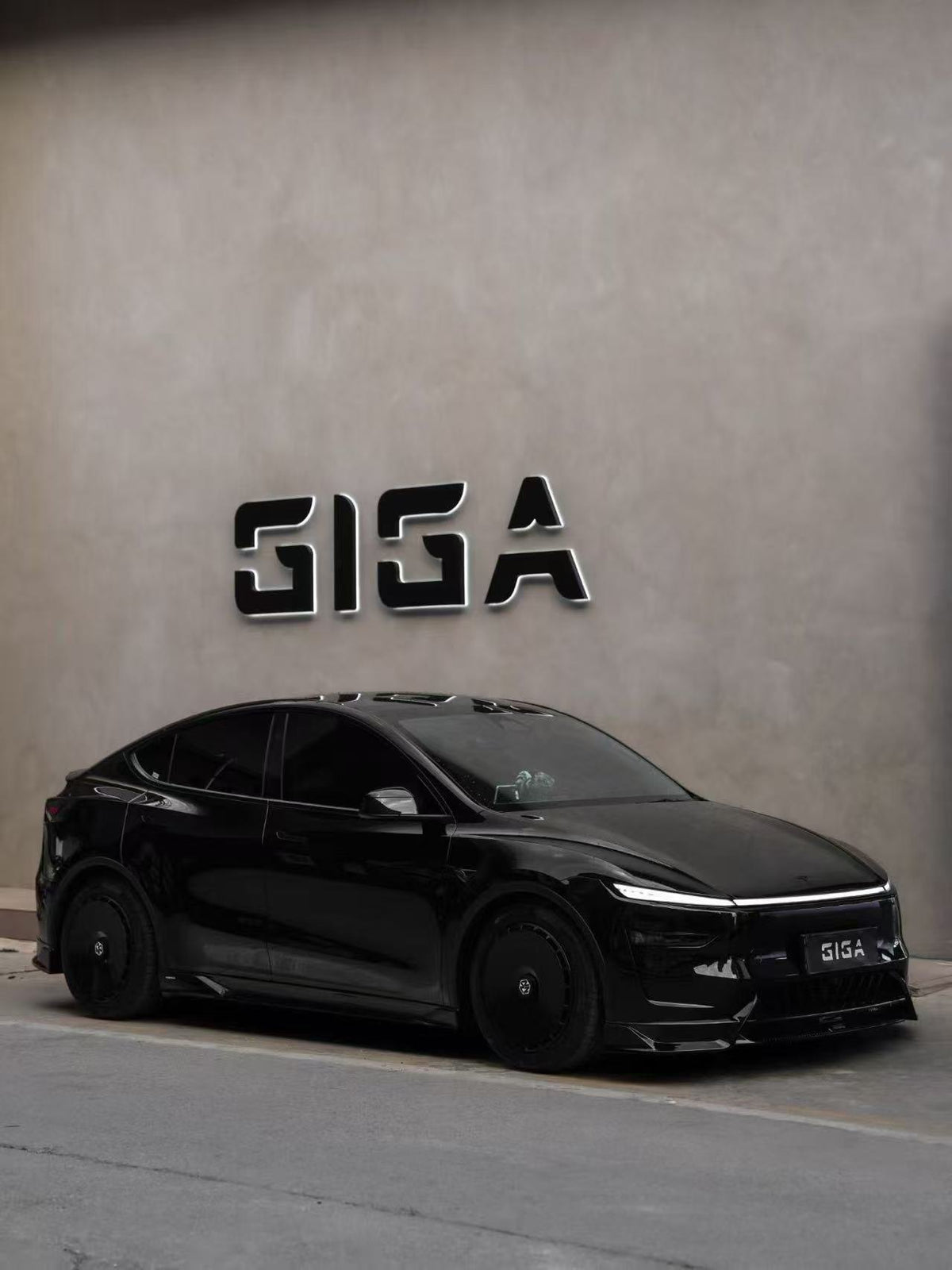 Pure Black wheel covers — real-world photo