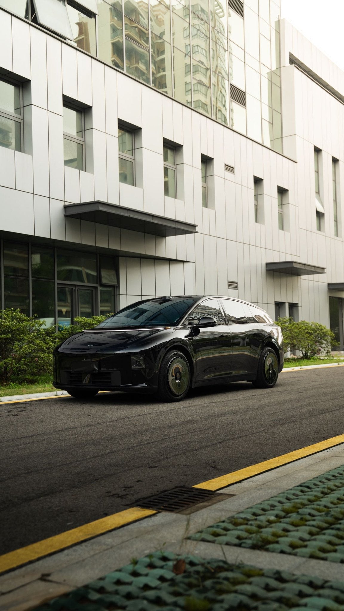 Pure Black wheel covers — real-world photo