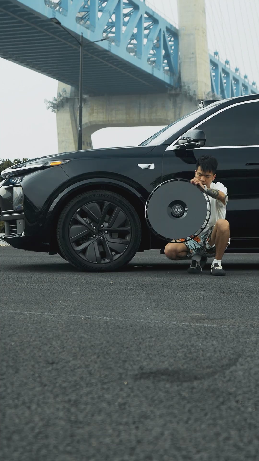 Pure Black wheel covers — on-car video