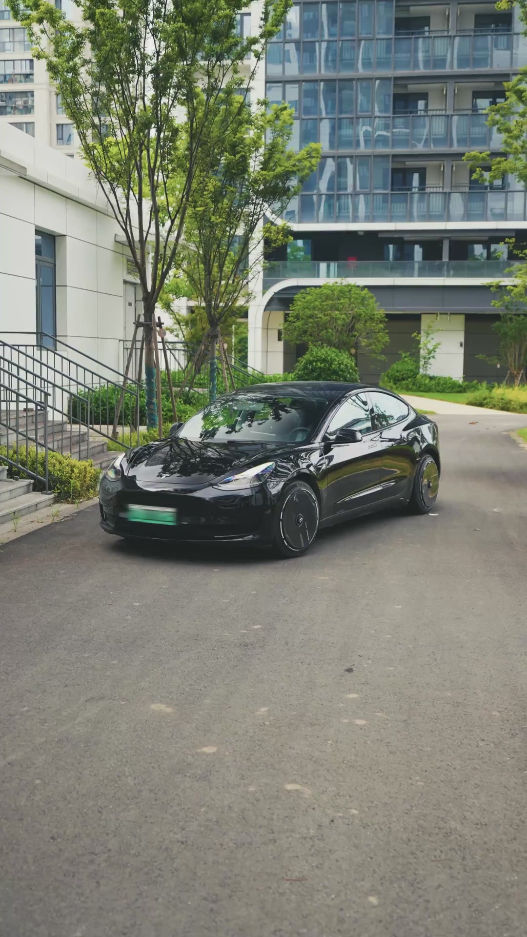 Redshift wheel covers — on-car video