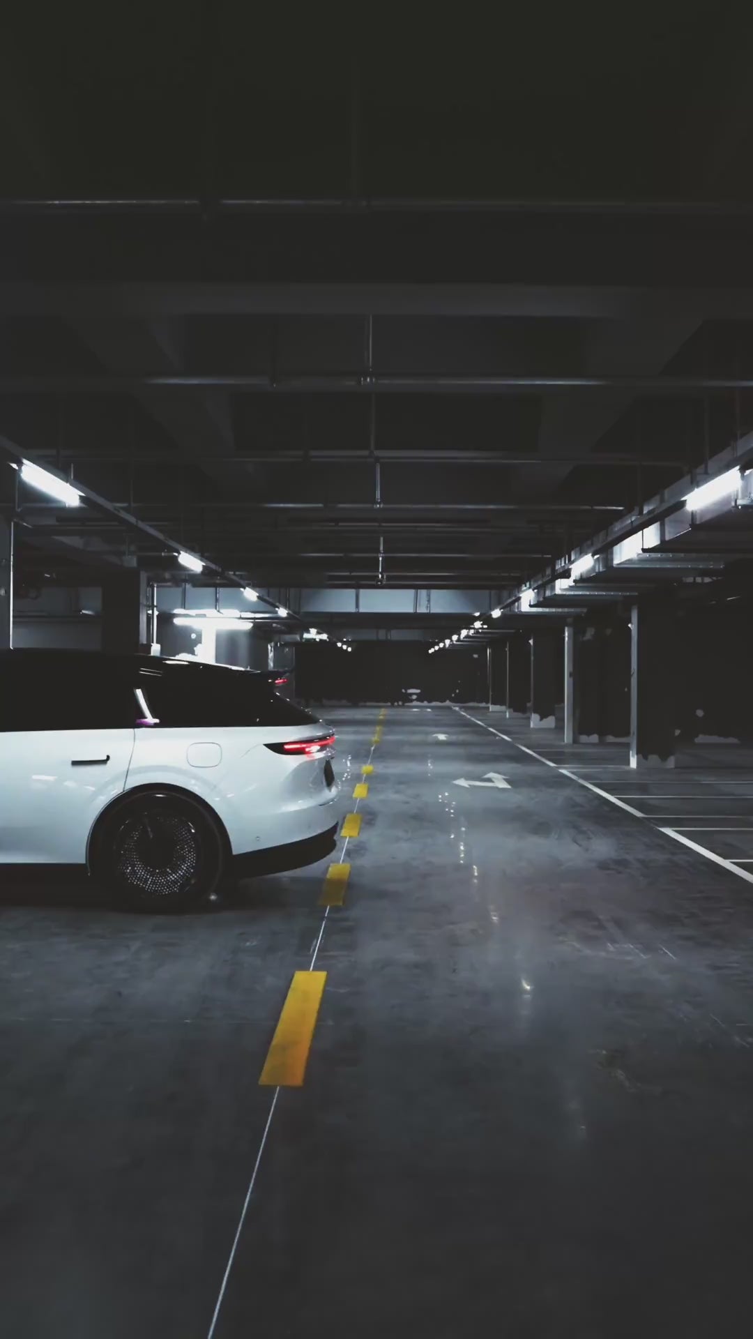 Halftone wheel covers — on-car video